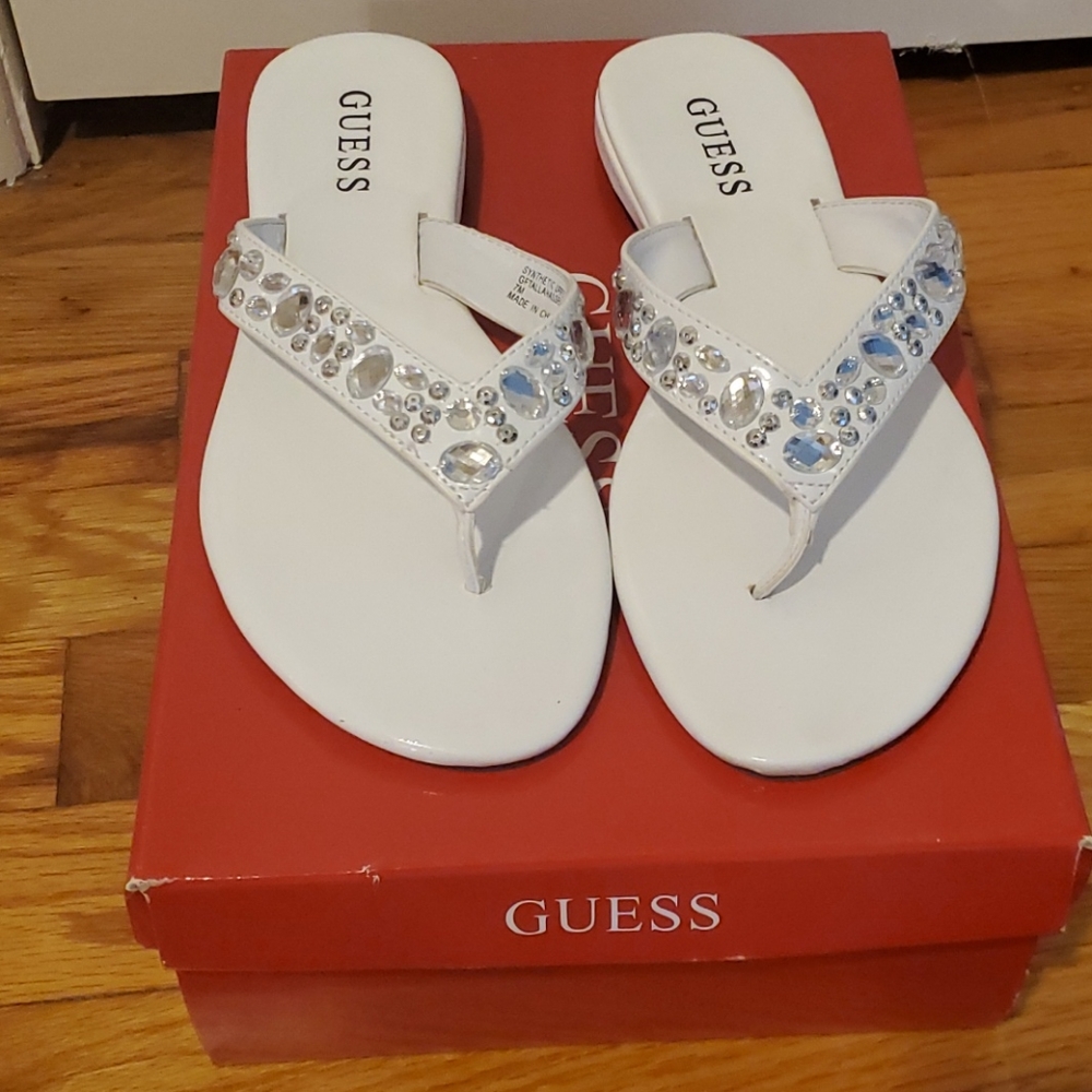 Guess flip flops